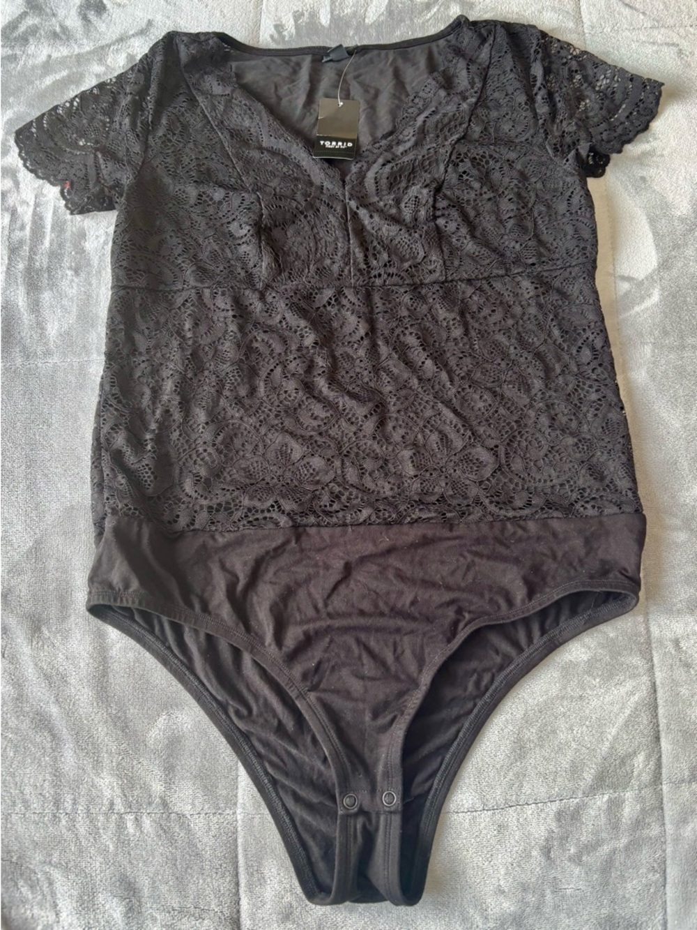 Torrid Black Lace V-Neck Bodysuit - Picture 2 of 4